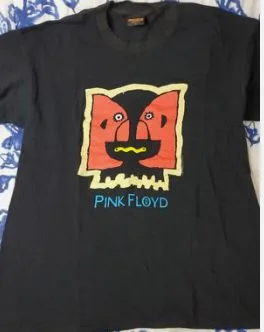 looks like it was never worn! 1994 pink floyd world tour shirt.